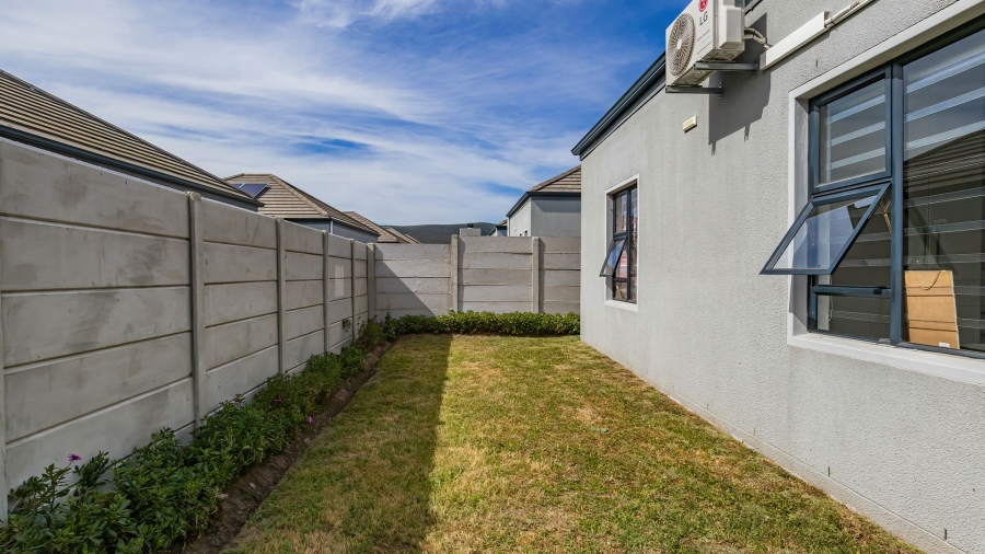 3 Bedroom Property for Sale in Burgundy Estate Western Cape